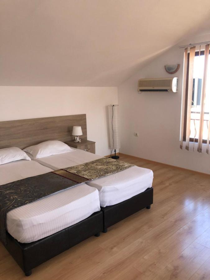 Hotel Time Out Sosopol Exterior foto