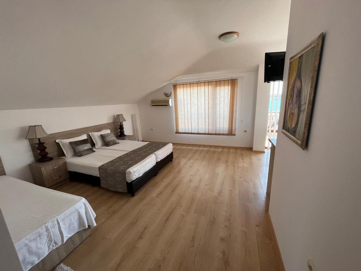 Hotel Time Out Sosopol Exterior foto